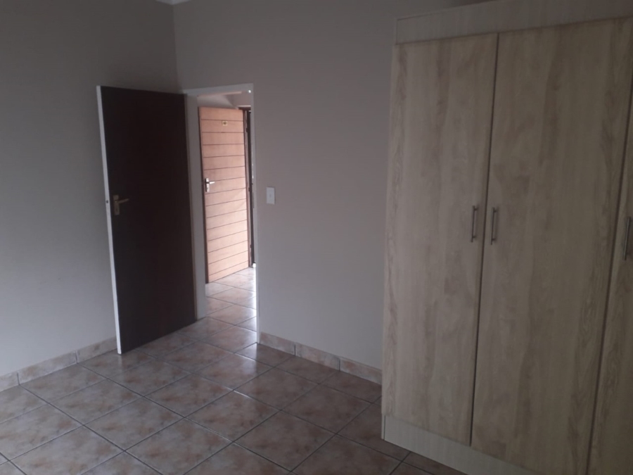 To Let 1 Bedroom Property for Rent in Die Bult North West
